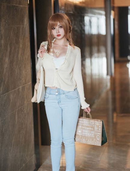 饥饿的阿5-国产不卡高清完整视频