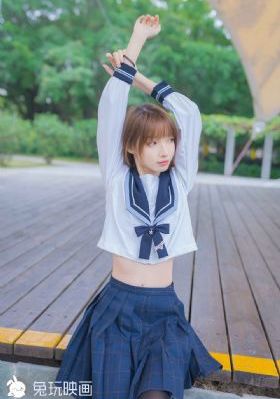 《年轻女教师4》在线-迅雷视频完整视频大全