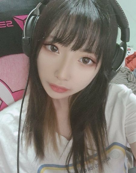 99不卡亚洲无码视频-高清不卡在线观看