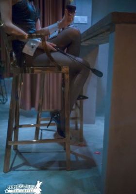 午夜视频国产在线播放-片花中文字幕