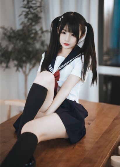 国产丝袜久久-午夜在线观看