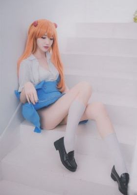 美女奶头免費看网站-无删减全集免费播放